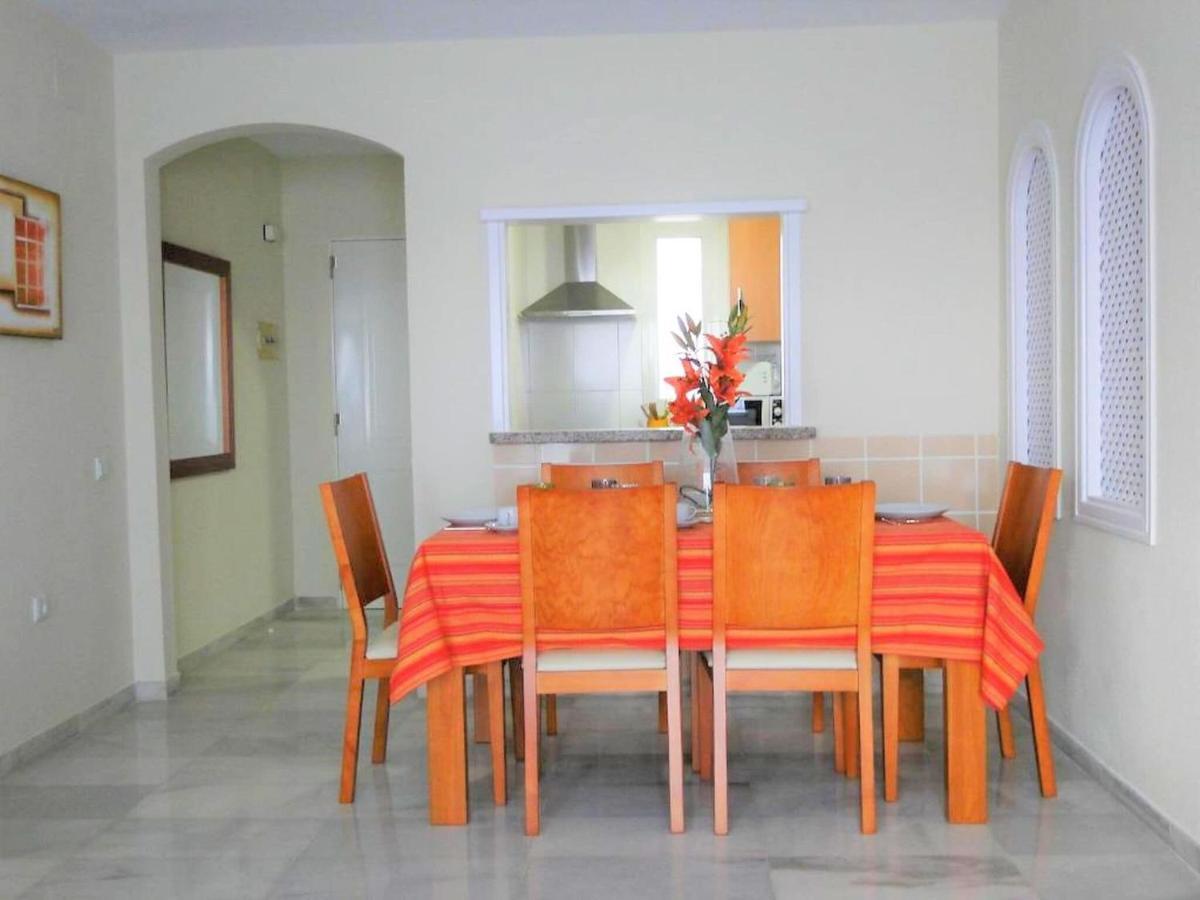 Attractive Holiday Home In Roquetas De Mar Surrounded By Beaches Bagian luar foto