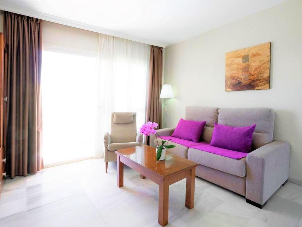 Attractive Holiday Home In Roquetas De Mar Surrounded By Beaches Bagian luar foto